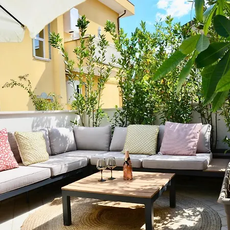 Al Mare Con Terrazza E Garage * Riccione